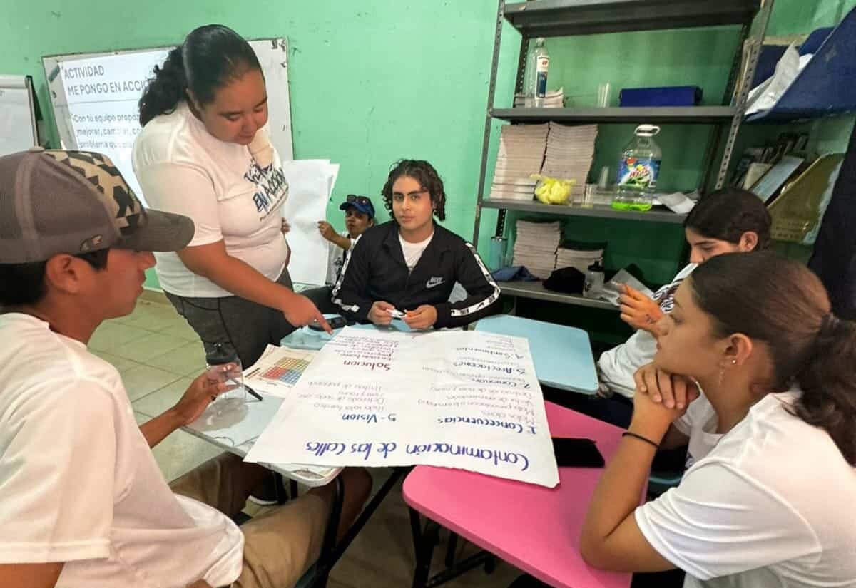 Taller de liderazgo "Jóvenes en Acción por la Bahía Santa María"