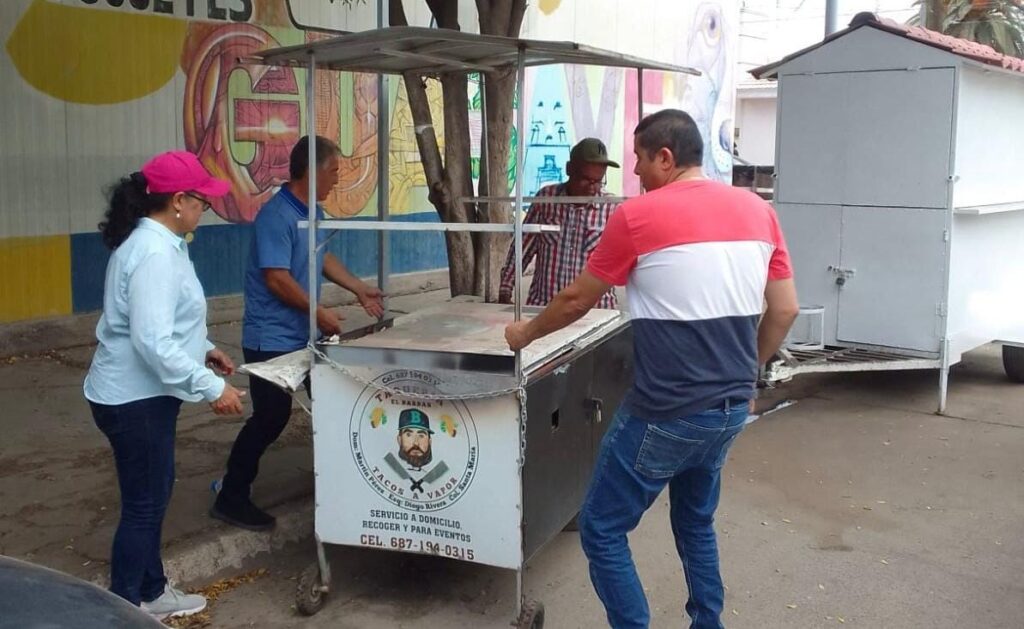 Liberan banquetas en el centro de Guasave de puestos ambulantes 