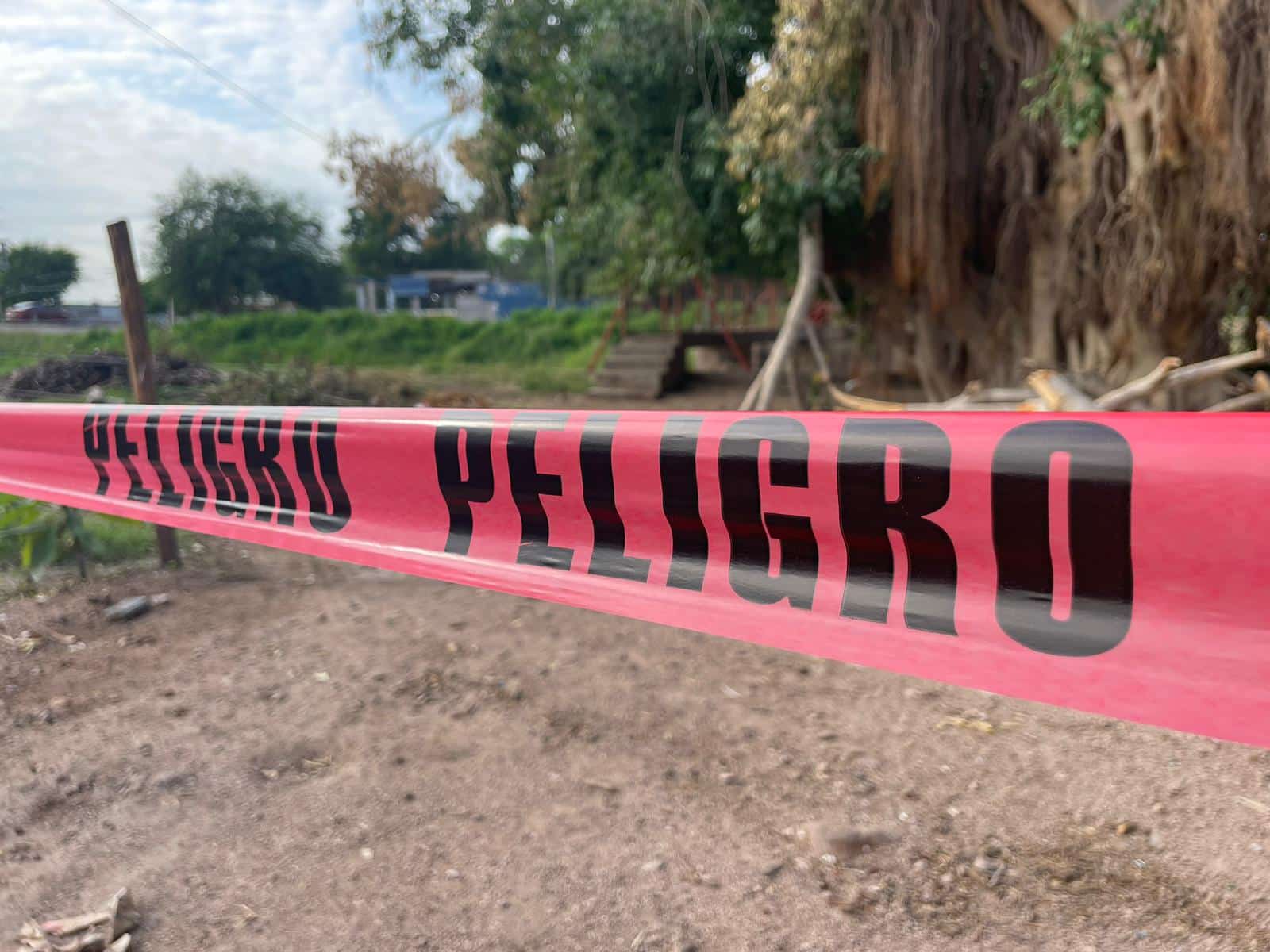 Localizan a hombre sin vida en el canal Cahuinahua en Ahome