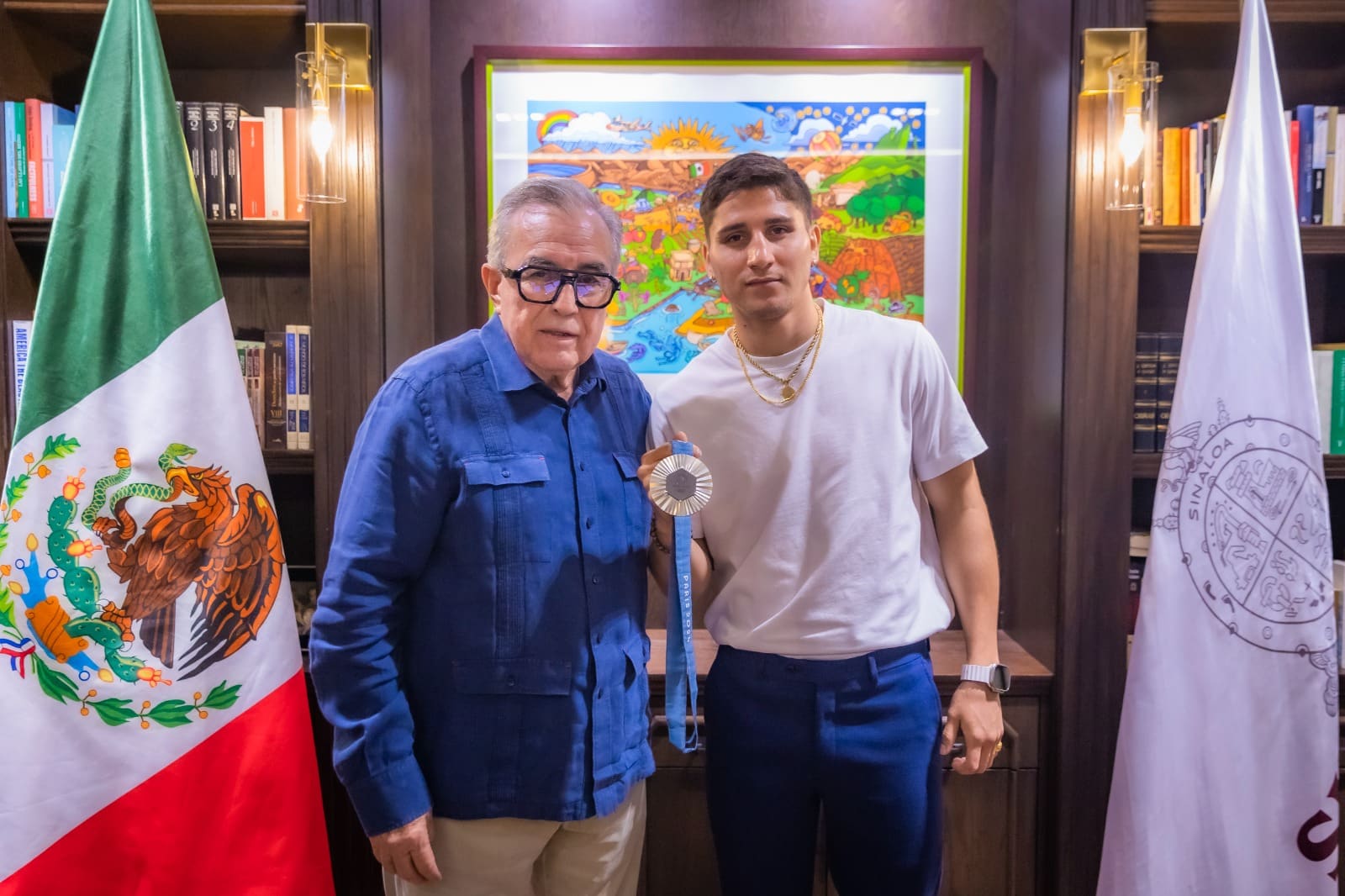 Marco Verde junto con el gobernador Rubén Rocha Moya