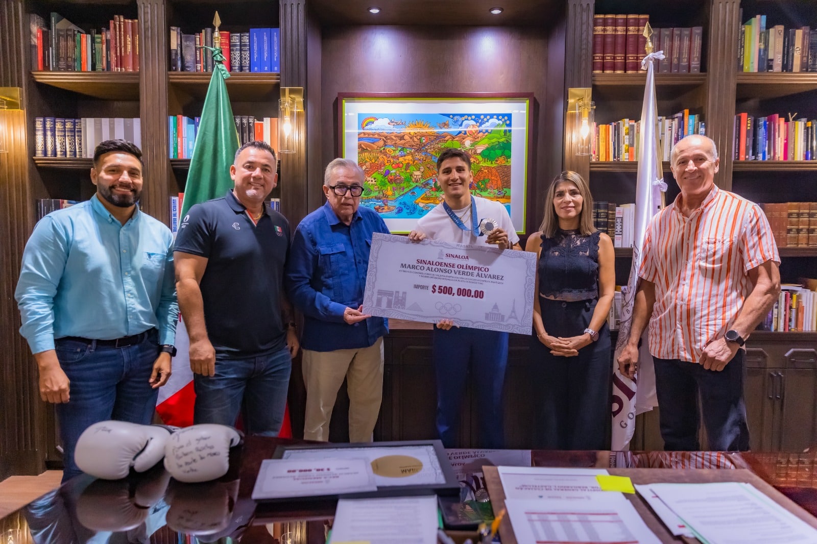 Marco Verde junto con el gobernador Rubén Rocha Moya