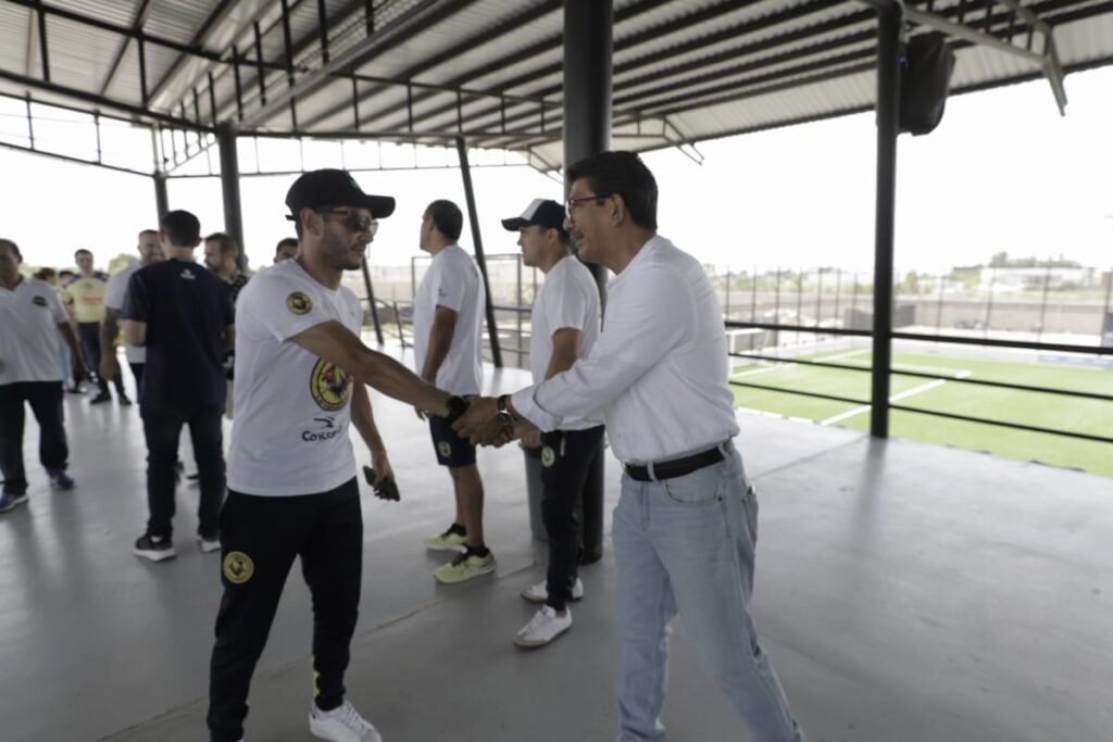 Alcalde de Guasave saludo a los jugadores de Agricultores de Guasave FC