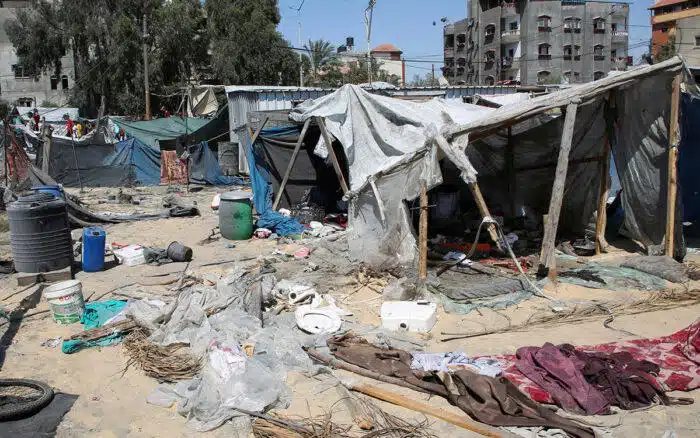 Niñas se cortan el cabello por falta productos de higiene personal en Gaza