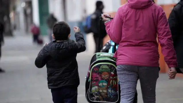 Padres de familia reprueban decisión de regreso a clases en Culiacán