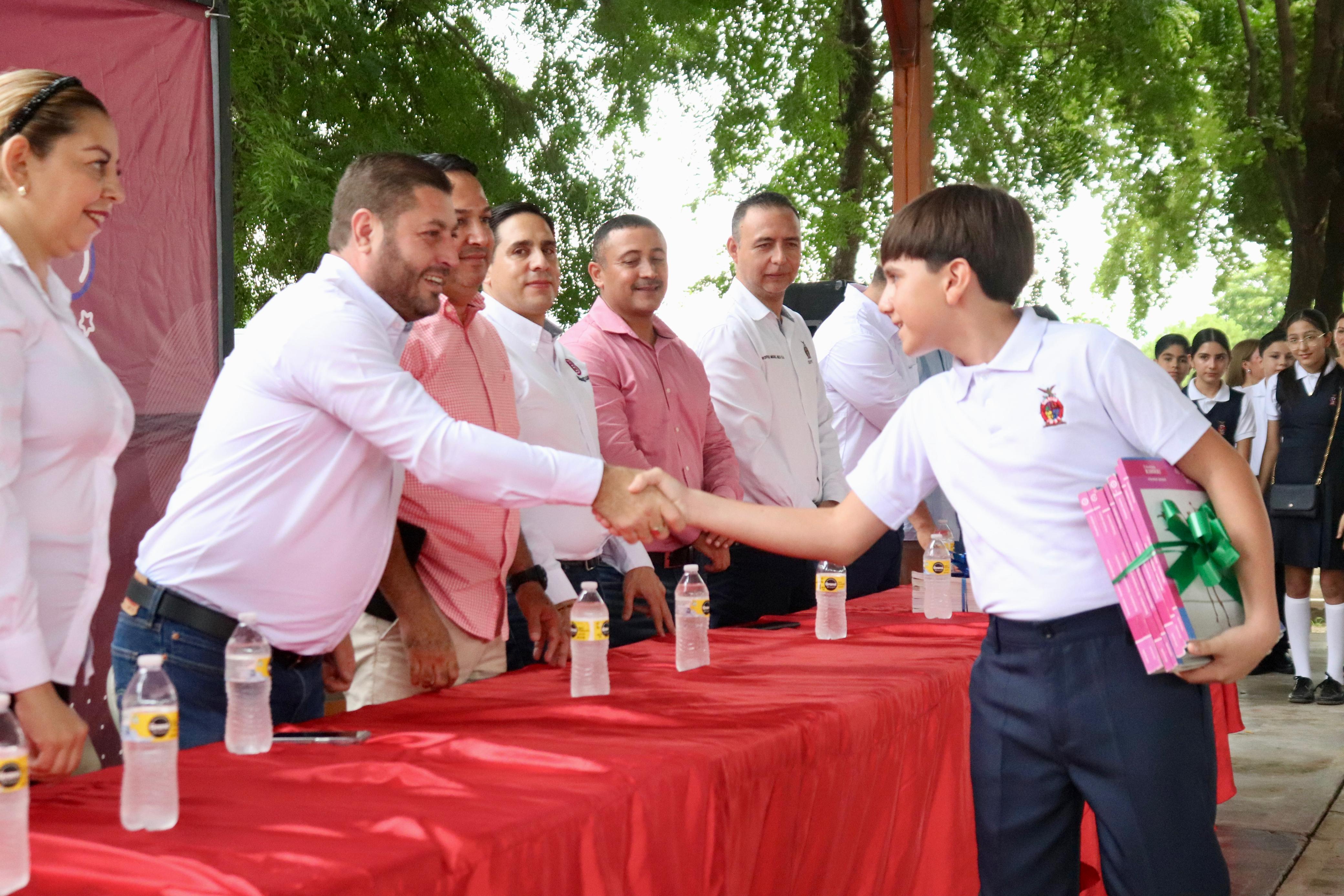 Inicio del ciclo escolar 2024-2025 en la primaria “Natalia de Jesús Payán López”, en Badiraguato