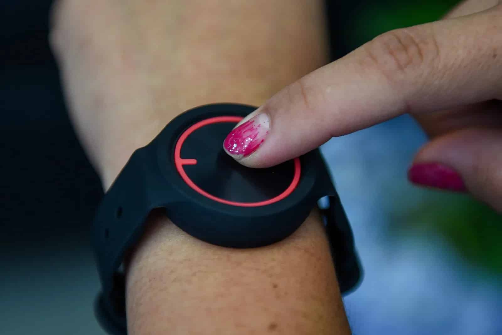 Relojes de pánico para mujeres violentadas en Guasave