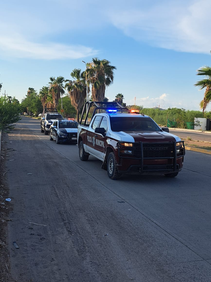 Vehículos de la Secretaría de Seguridad y Protección Ciudadana en operativo y patrullaje en la ciudad de Los Mochis