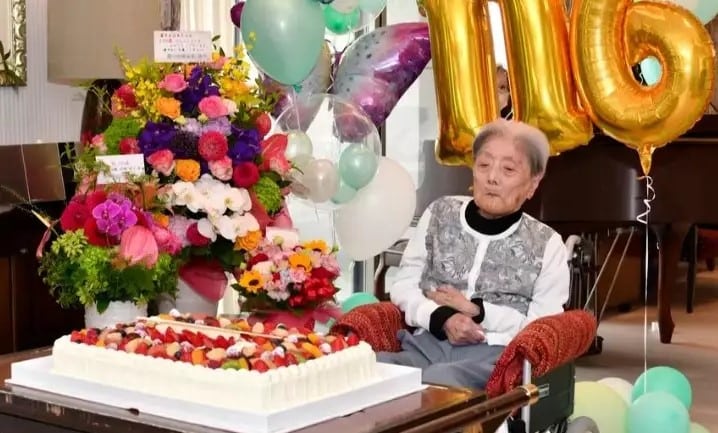 Tomiko Itooka en su cumpleaños 116