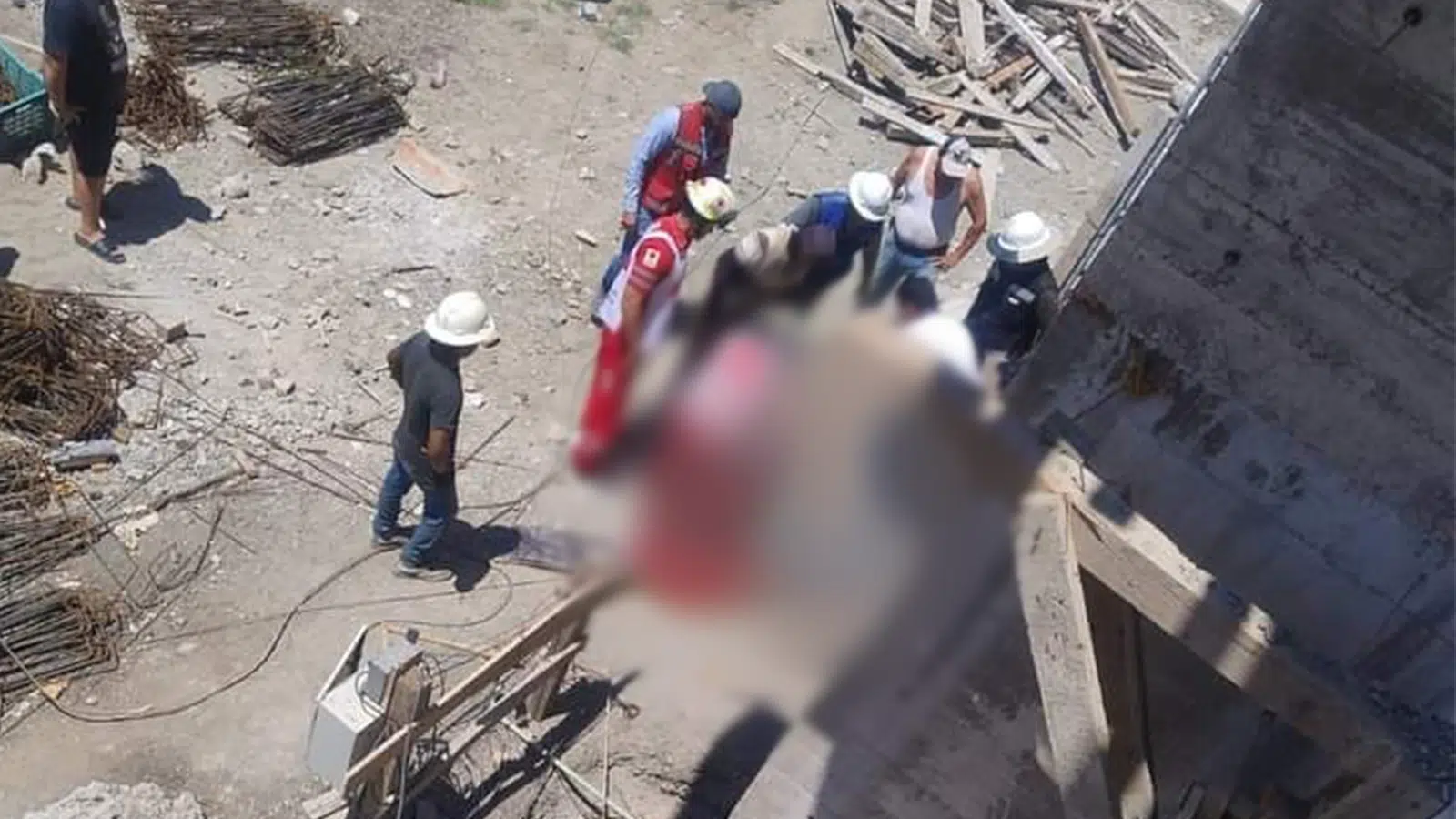 Trabajador cae de obra desde 10 metros en El Cid, Mazatlán