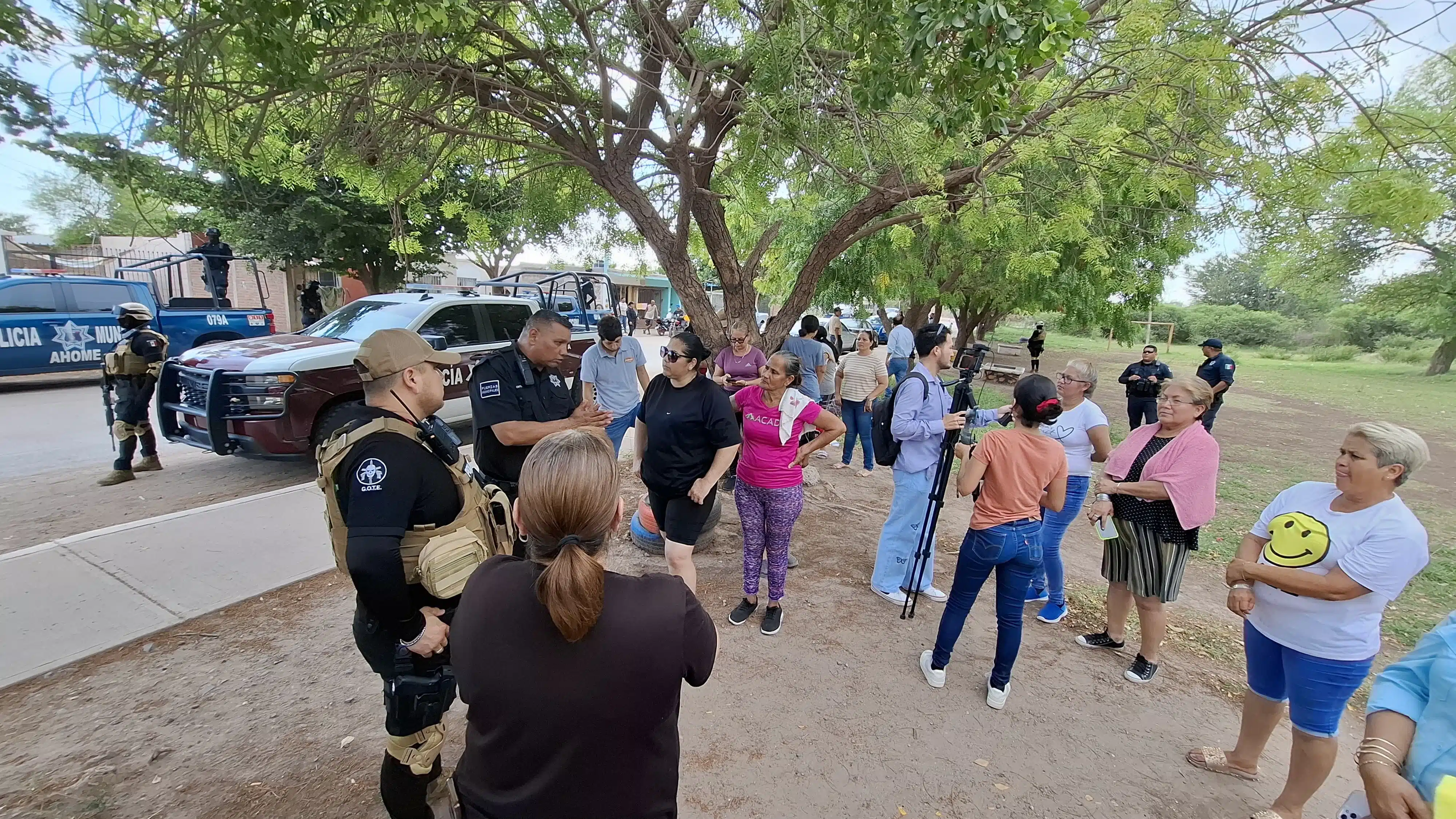 Vecinos se manifiestan tras agresión a estudiante