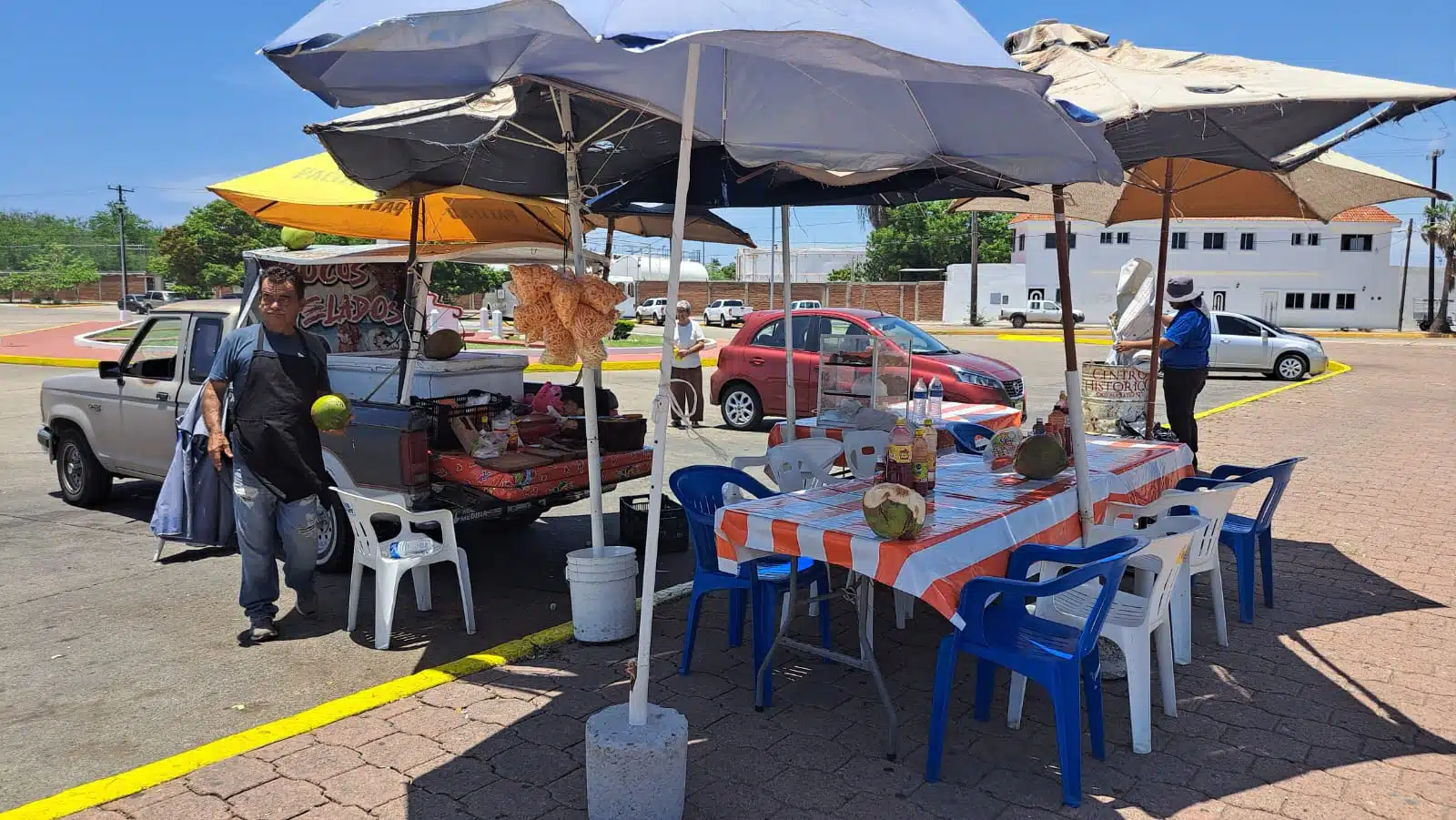 Vendedores ambulantes en La Puntilla, Mazatlán