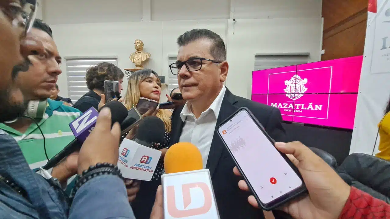 El presidente municipal afirma que si tiene oportunidad de reunirse con Claudia Sheinbaum le reiterará la necesidad de atender el problema de la movilidad en la ciudad.