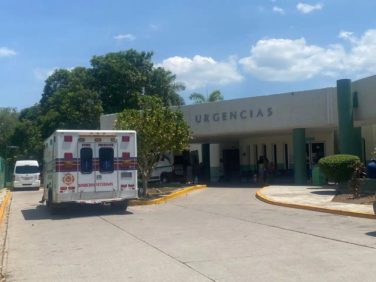 ambulancia mazatlán (1)