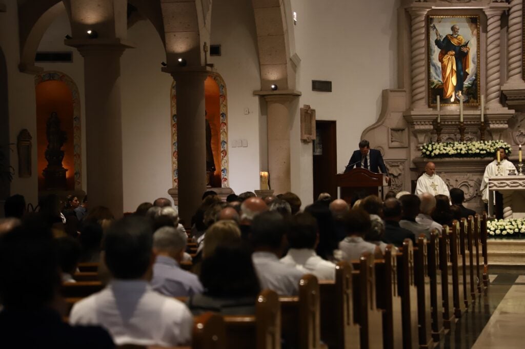 Misa en la parroquia Santa Inés