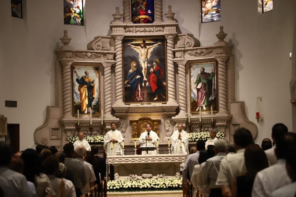 Misa en la parroquia Santa Inés