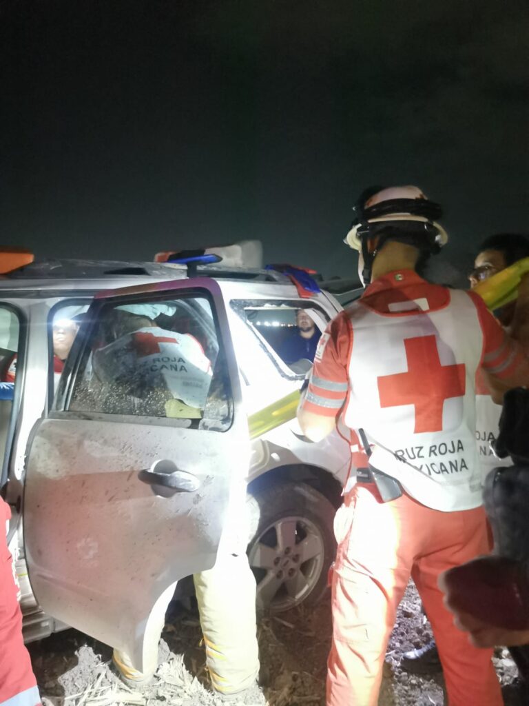 volcadura en Ahome deja a cinco personas lesionadas