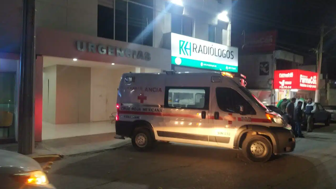 Ambulancia de la Cruz Roja Culiacán.