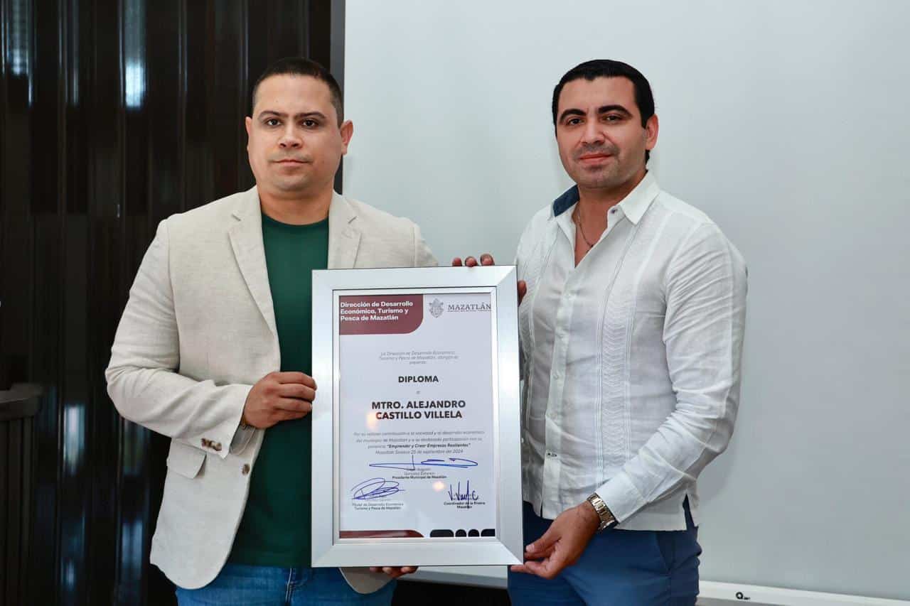 Asisten más de 90 empresas y emprendedores a curso en Mazatlán
