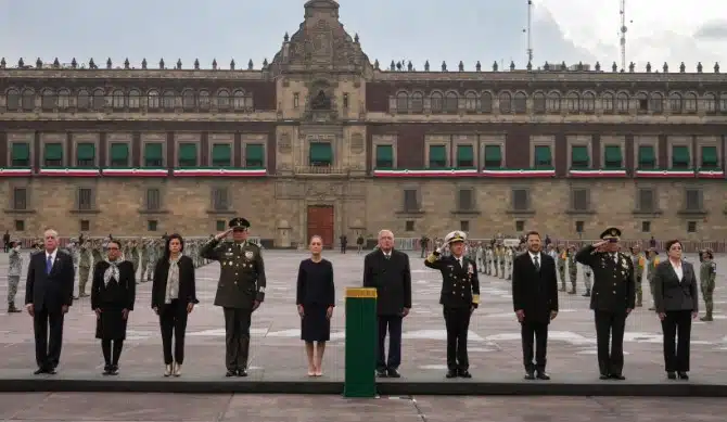 Ceremonia para recordar víctimas de los sismos de 1985 y 2017