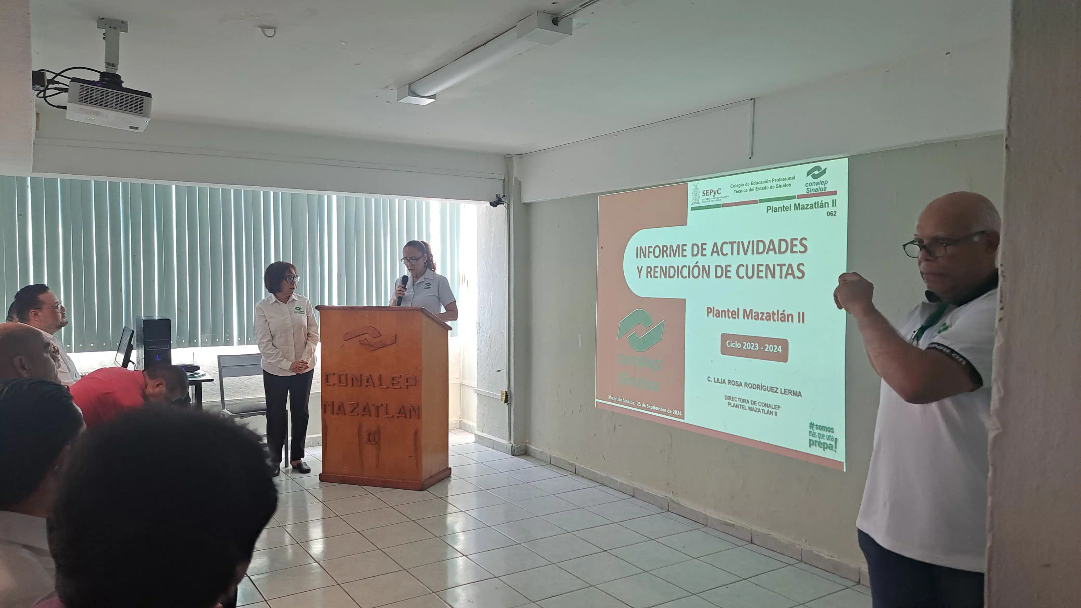 Presentación del informe del ciclo escolar 2023-2024 por parte de Conalep Mazatlán II.