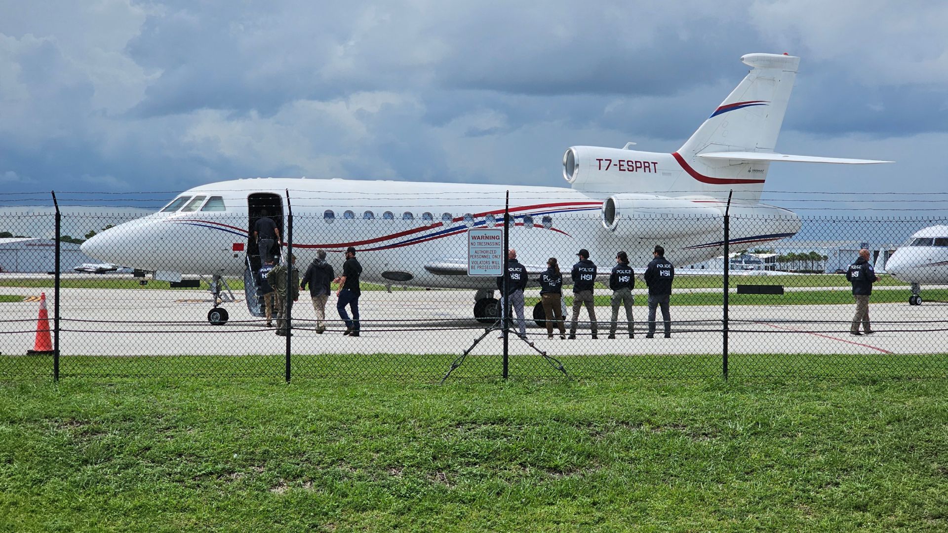 Confisca EU avión de Nicolás Maduro