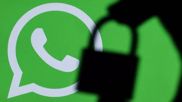 ¿Cómo poner contraseña a los chats más privados en WhatsApp?