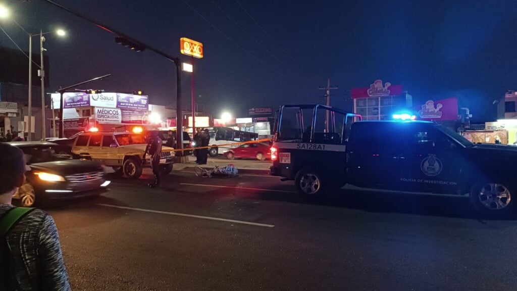 Uno de los carriles fue cerrado a la circulación por el accidente.