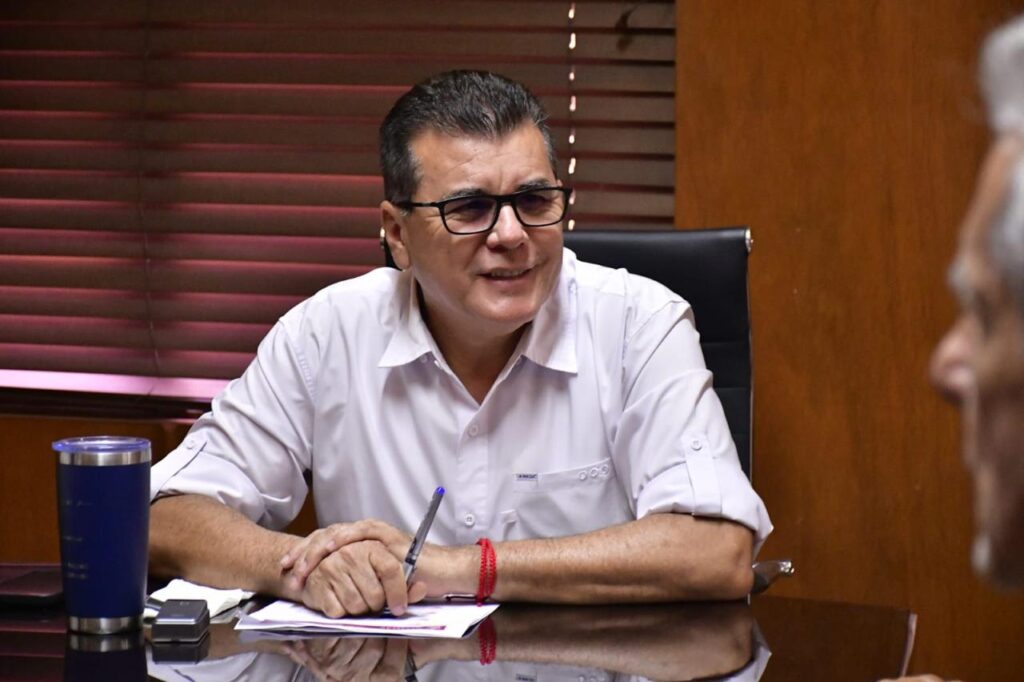 Alcalde Édgar González