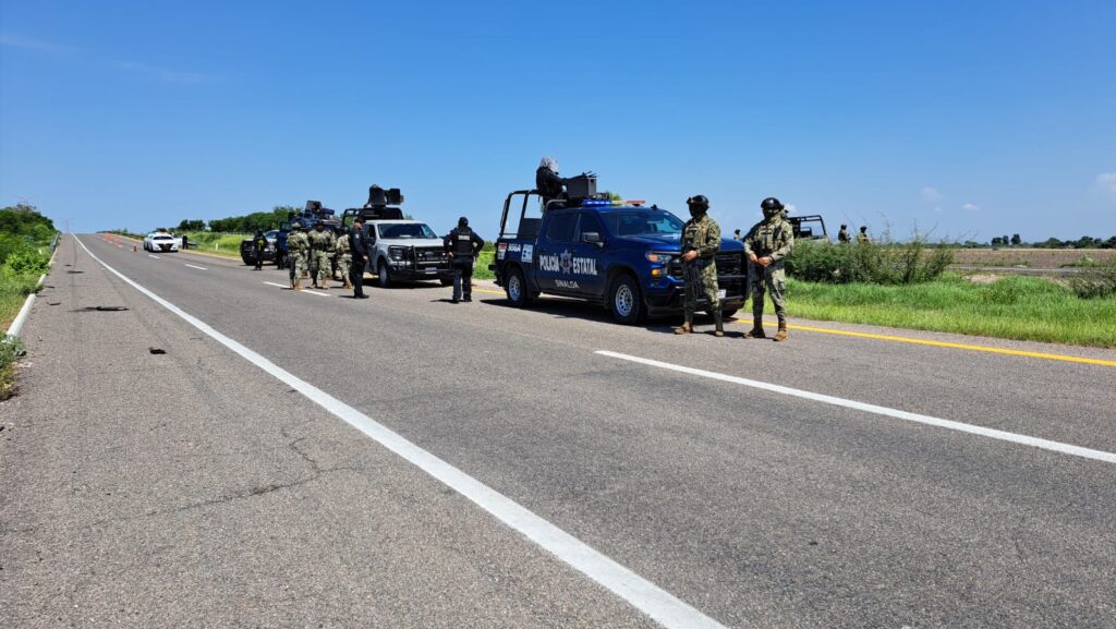 Encuentran a dos hombres asesinados a balazos por la maxipista Culiacán-Mazatlán