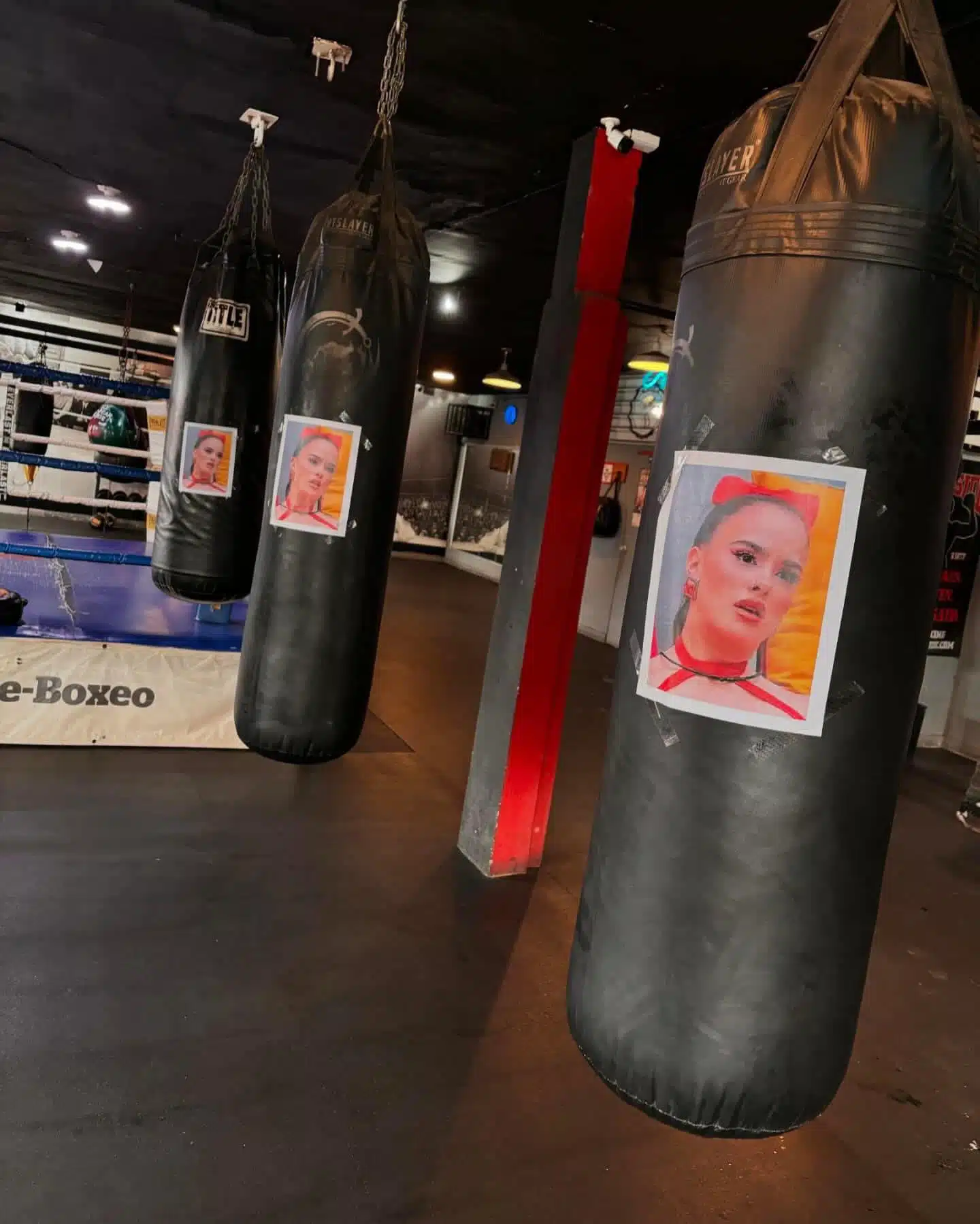 Escuela de boxeo de Monterrey pone la cara de Gala Montes en sus costales