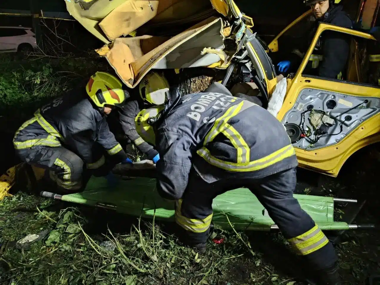 Fatal accidente sobre la rúa México-Querétaro; cinco muertos