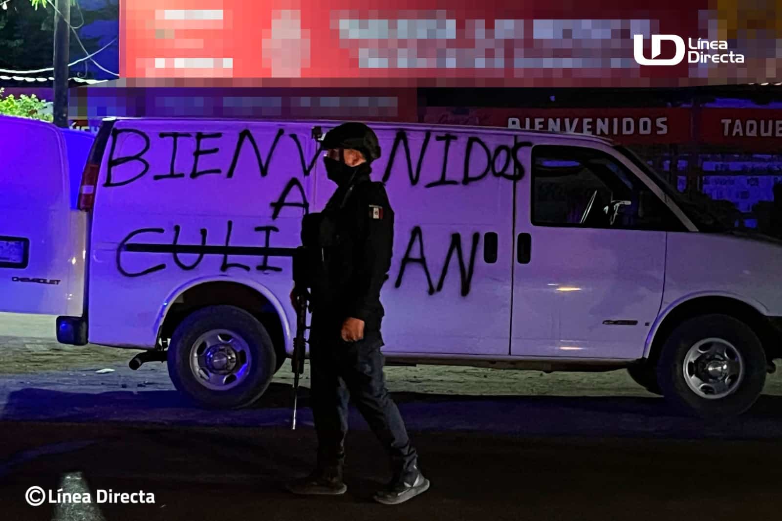 Al menos cinco cuerpos se encontraban al interior de una camioneta color blanco en Alturas del Sur, Culiacán.