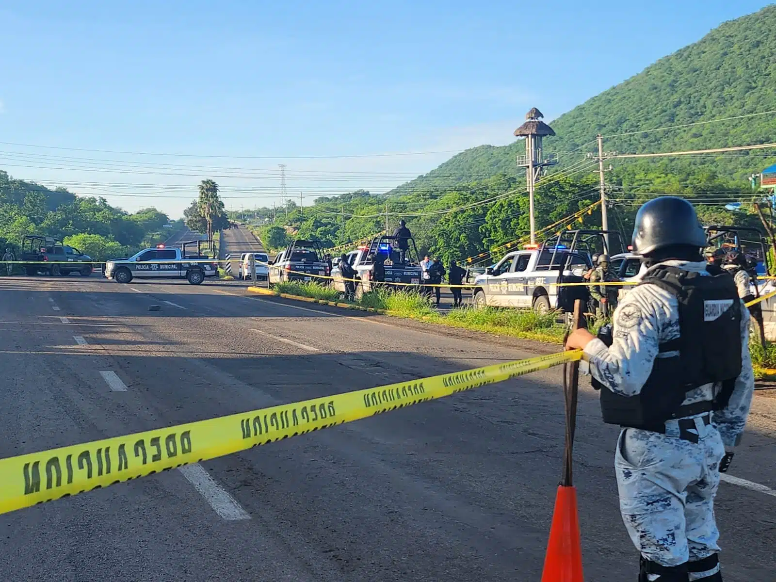 Hallazgo de cinco hombres asesinados en la salida sur de Culiacán