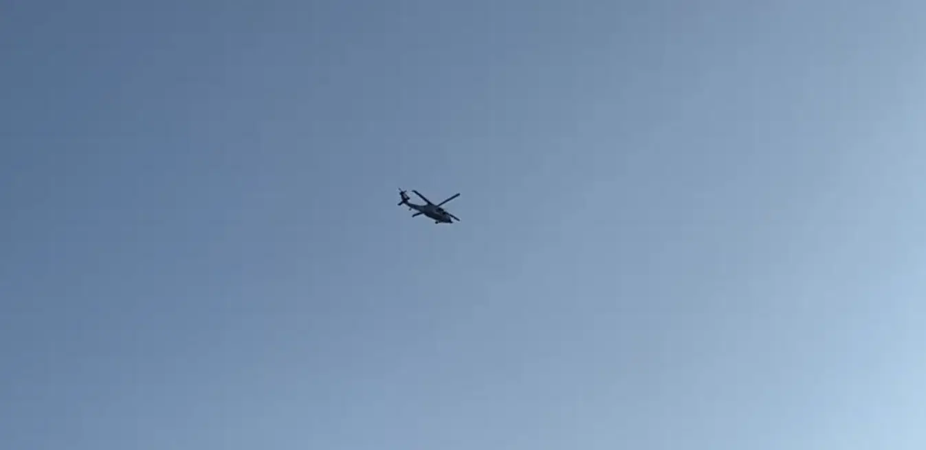 Helicóptero sobrevolando en El Ranchito, Culiacán