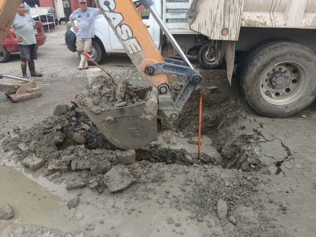 Jumapam limpia calles y andadores del Alarcón en Mazatlán