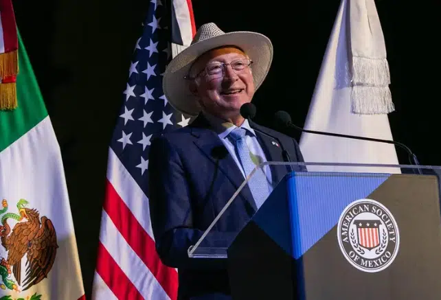 Ken Salazar asegura que la relación económica entre México y EU seguirá pese a la reforma judicial