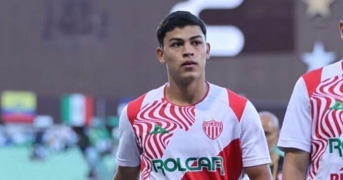 Kevin Armenta aún a la espera de la oportunidad con Necaxa