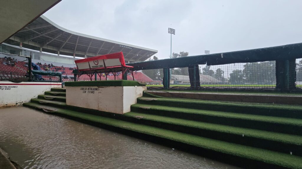 La lluvia no permitió que el juego contra Sultanes de Monterrey y Cañeros de Los Mochis se llevara a cabo, provocando la suspensión completa de la jornada