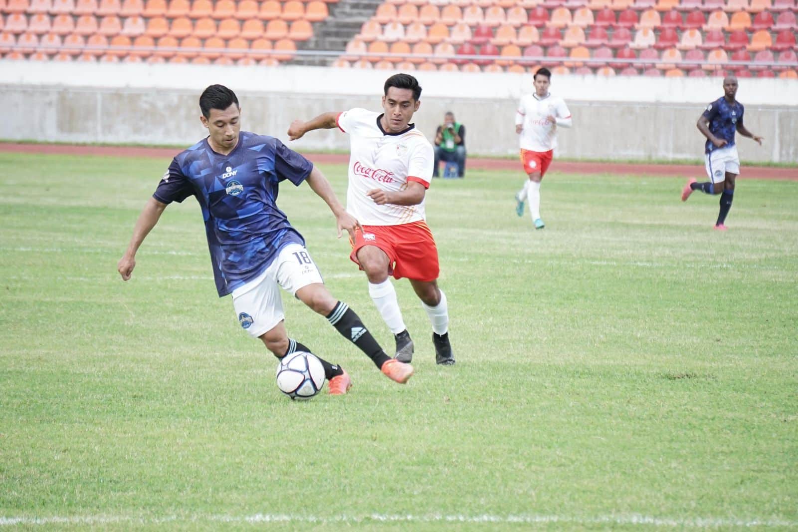 Agricultores FC debuta en la Liga Premier ante Leones Negros
