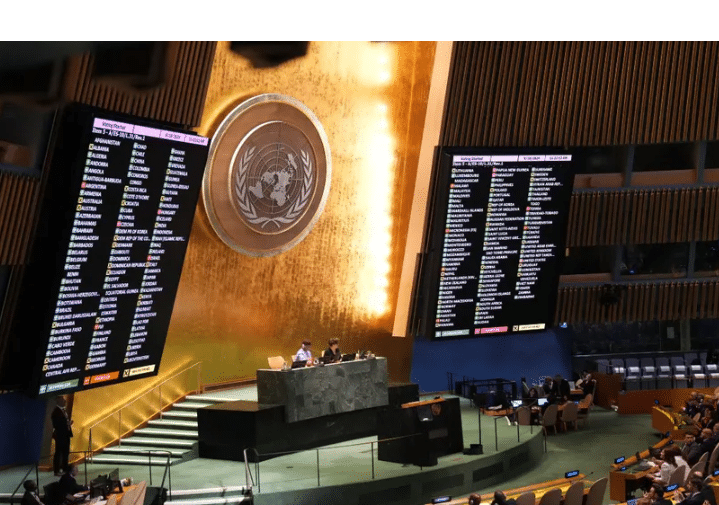 ONU ordena a Israel poner fin a su ocupación 