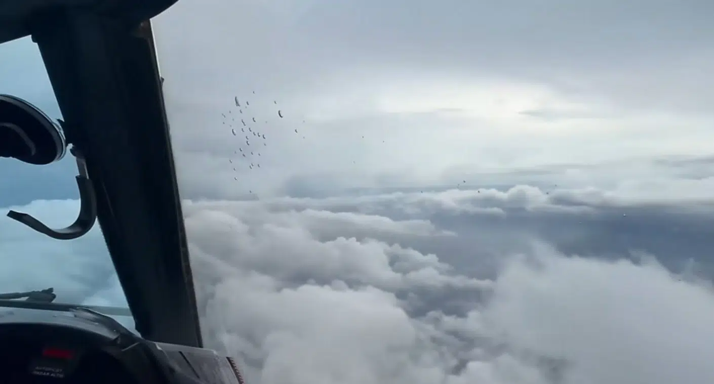 Cazahuracanes de la NOAA graban en video el ojo del huracán Helene