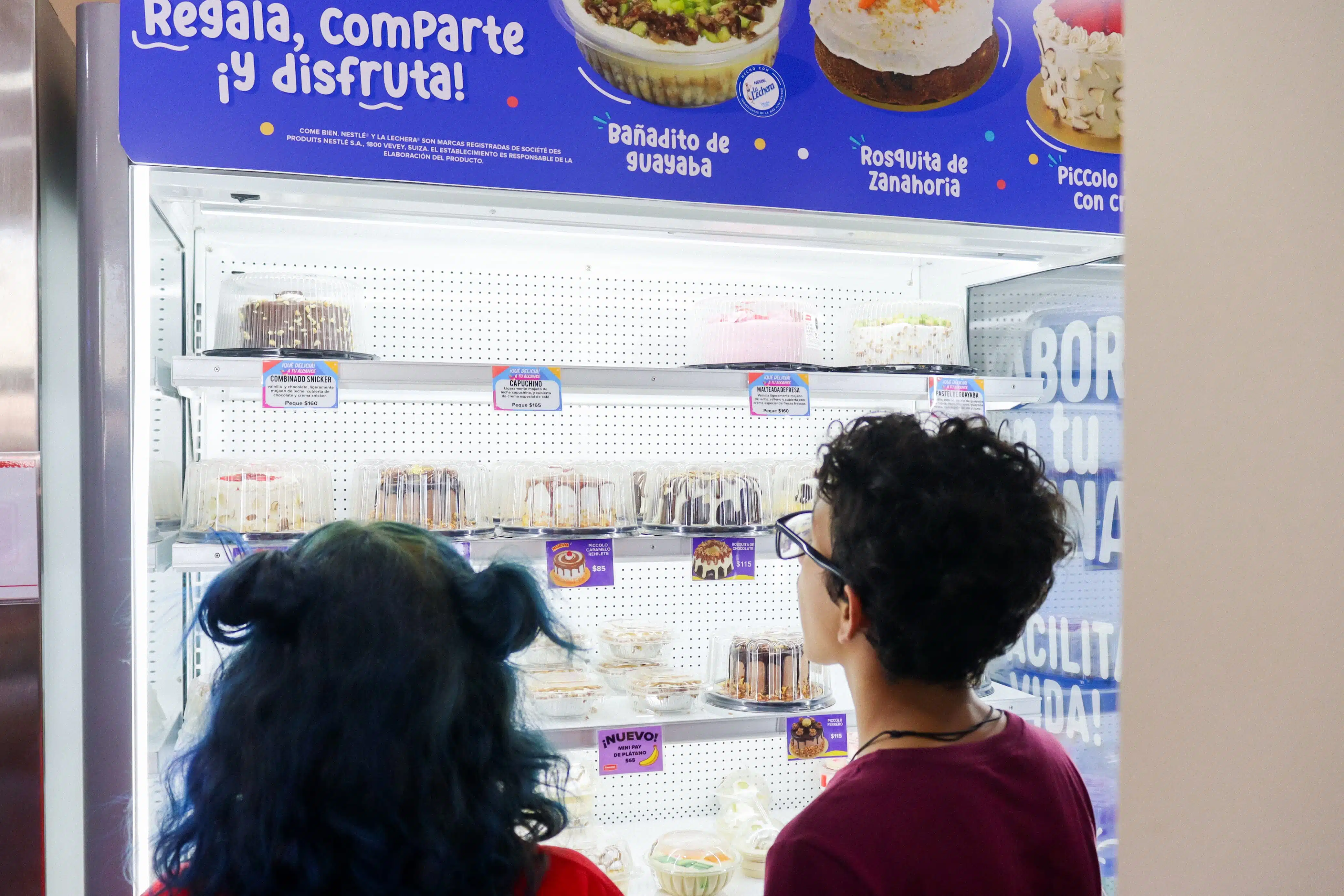 Inauguración de una nueva sucursal de Pastelería y Panadería Panamá en bulevar Pedro Anaya y Belisario Domínguez.