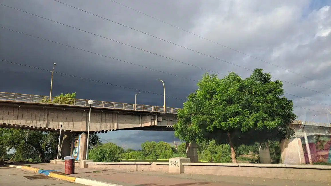 Posible ciclón en el Pacífico podría golpear Baja California y Sinaloa