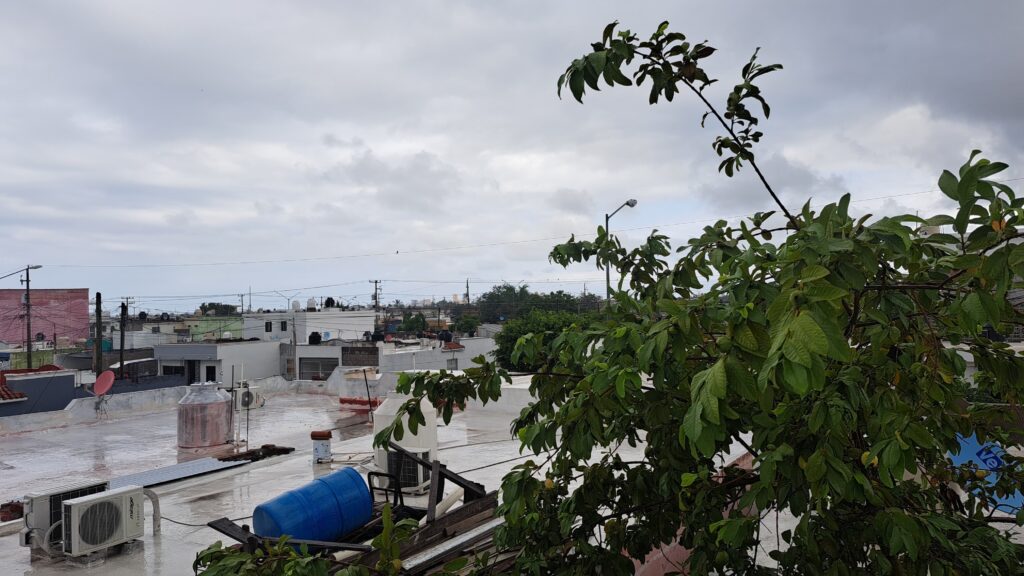 Precipitaciones sorprenden en Mazatlán este inicio de semana