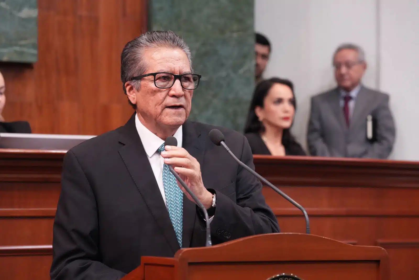 Presidente de la Junta de Coordinación Política de la 64 Legislatura y Diputado Feliciano Castro Meléndrez.