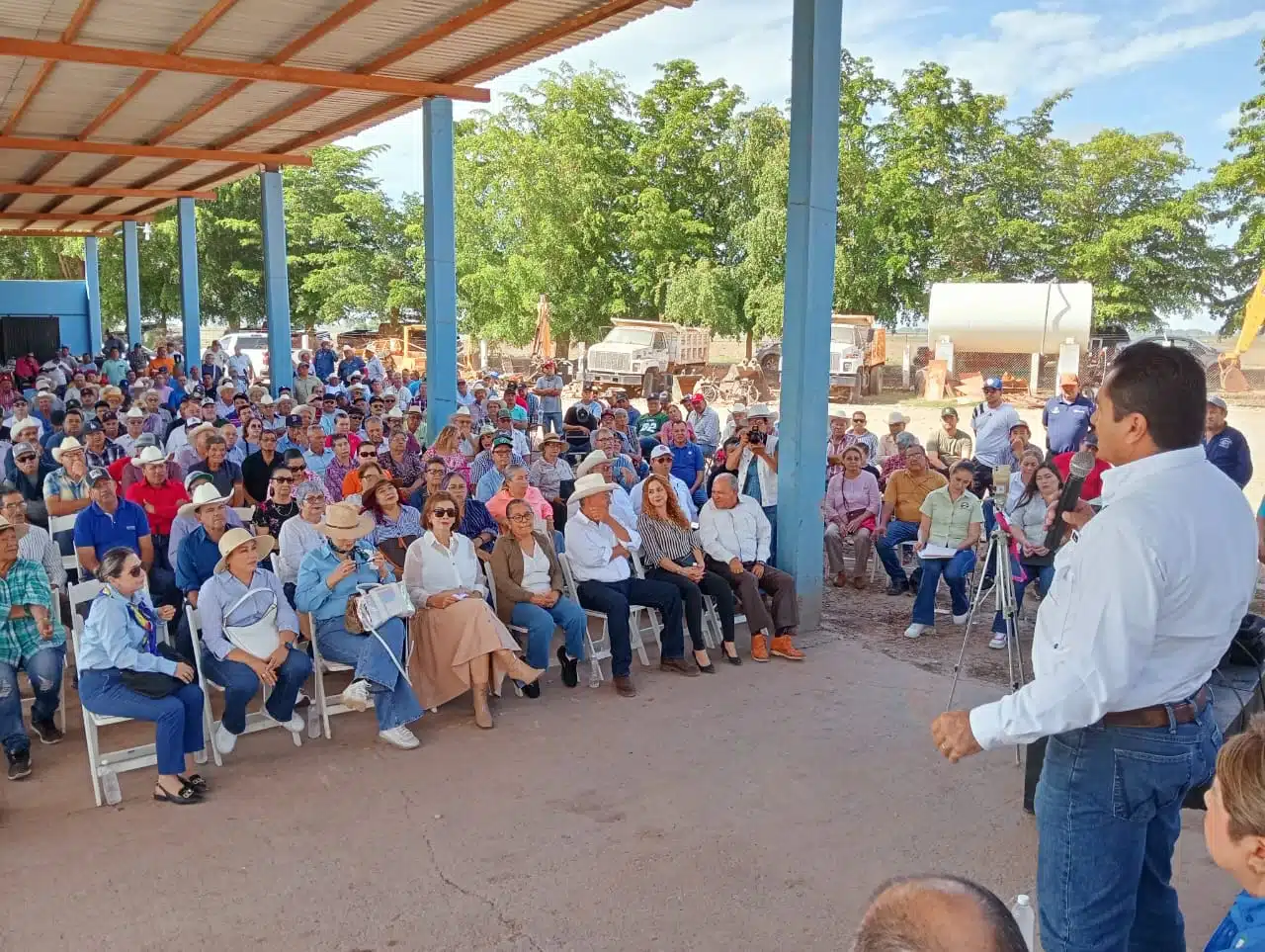 Productores Guasave se preparan para aprovechar agua de río y pozos