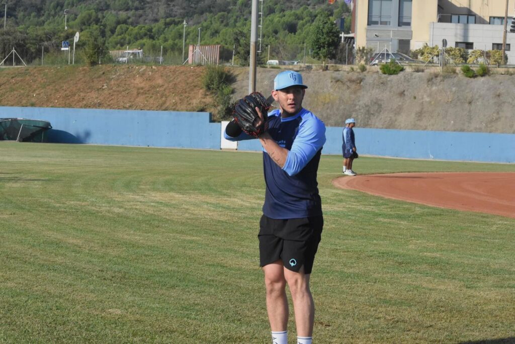 Rafael Córdova en plena sesión de entrenamiento en Barcelona, España