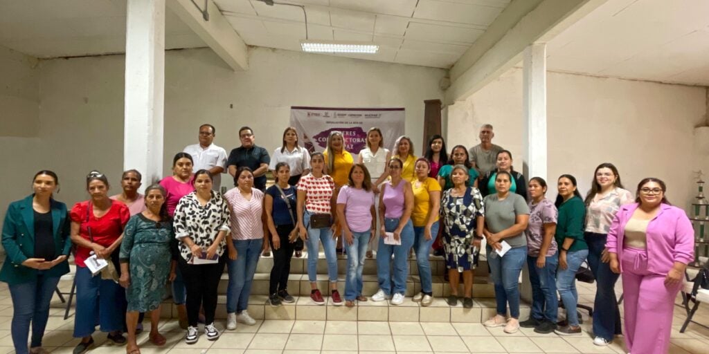 Toma de protesta de la Red de Mujeres