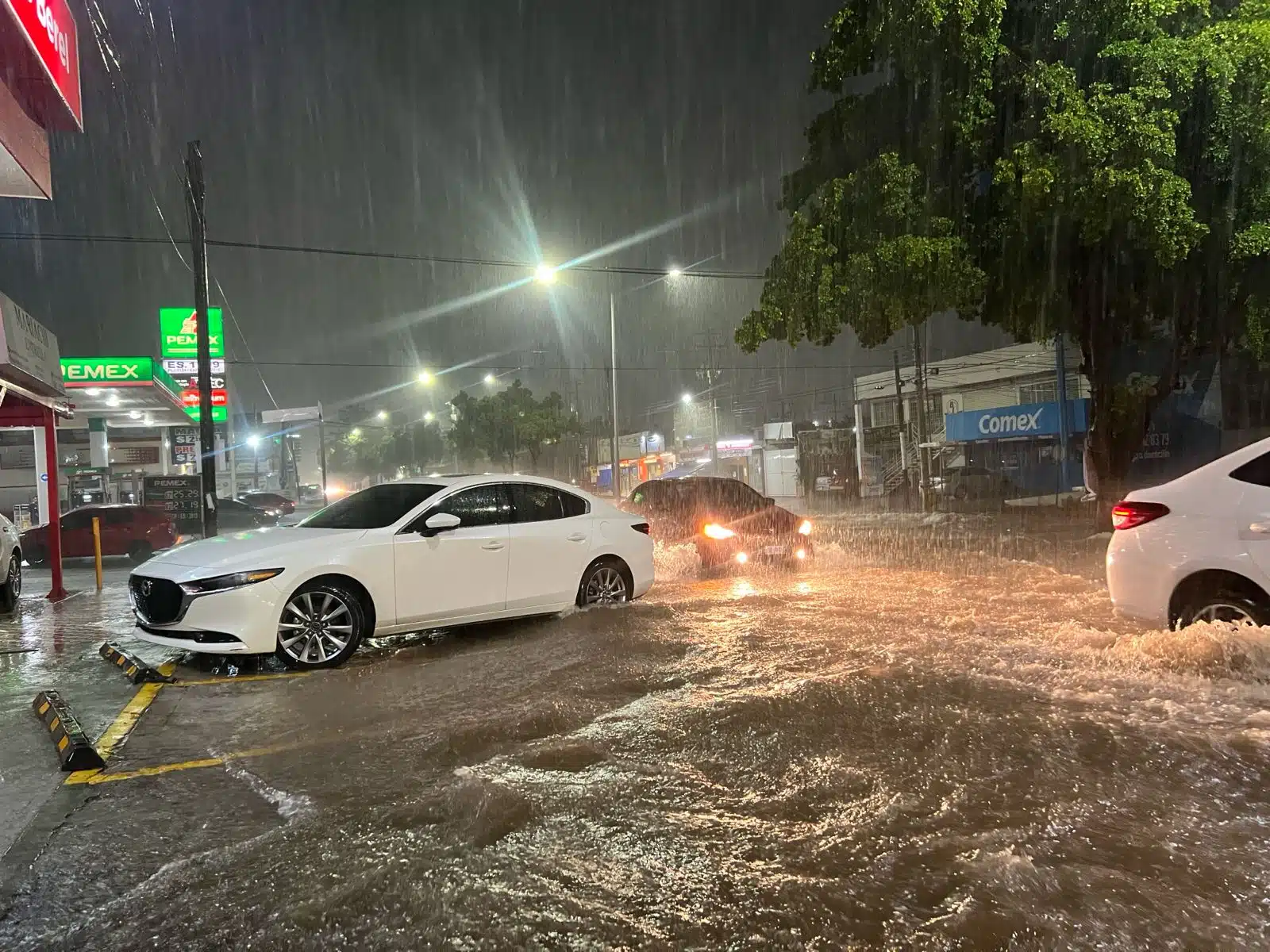 Se registra fuerte tormenta en Culiacán