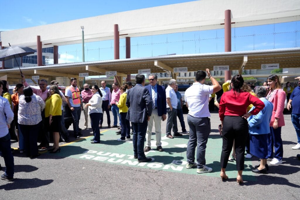 Simulacro en el Congreso del Estado de Sinaloa.